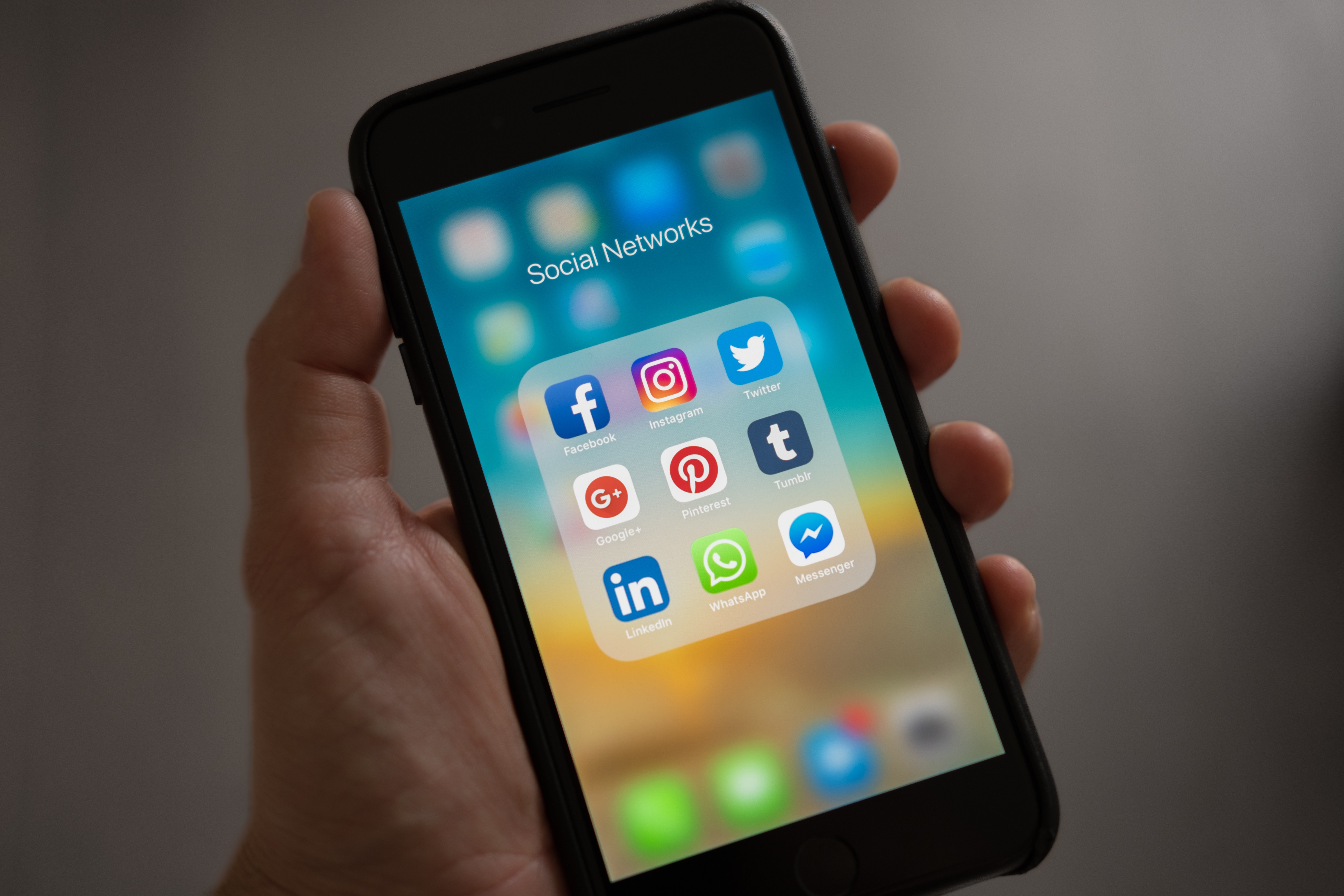 How to Use LinkedIn to Create Wide Reaching Ripples of Opportunities